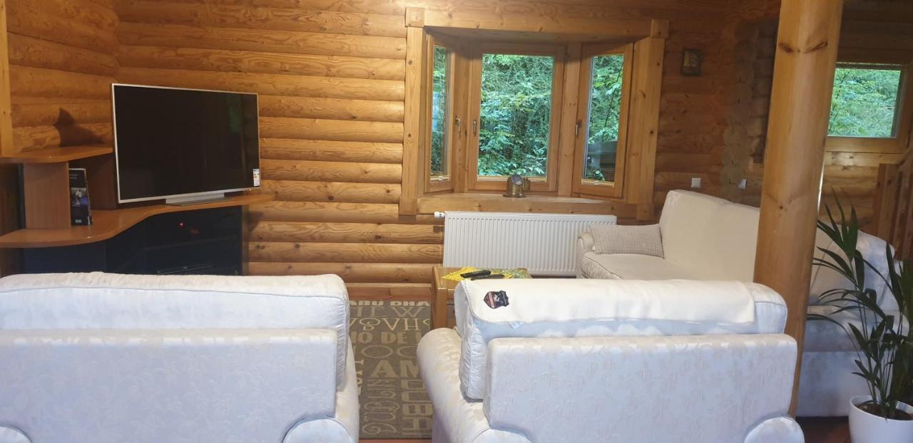 Cosy Spacious Wooden Chalet Na Hrib Stiska Vas Extérieur photo